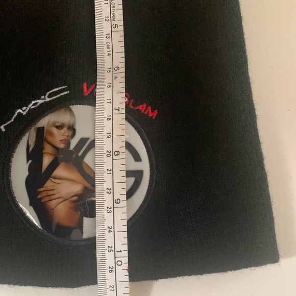 BLACK VIVA GLAM RIHANNA TOQUE - Picture 3 of 3
